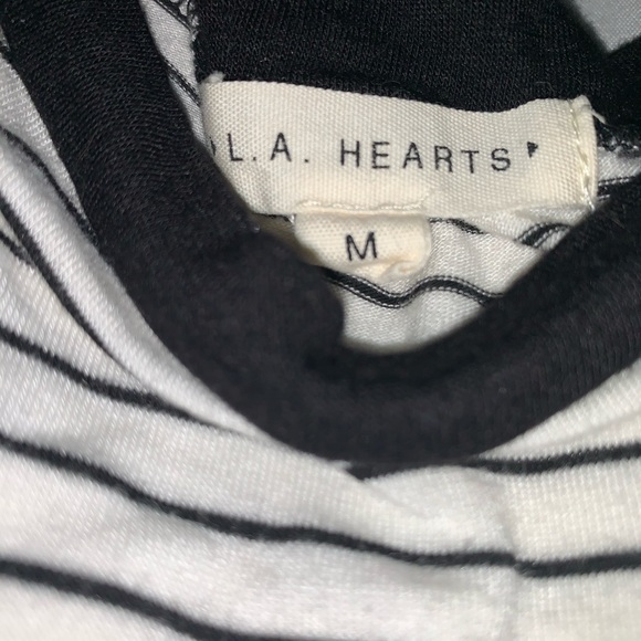 LA Hearts Top - Picture 2 of 2